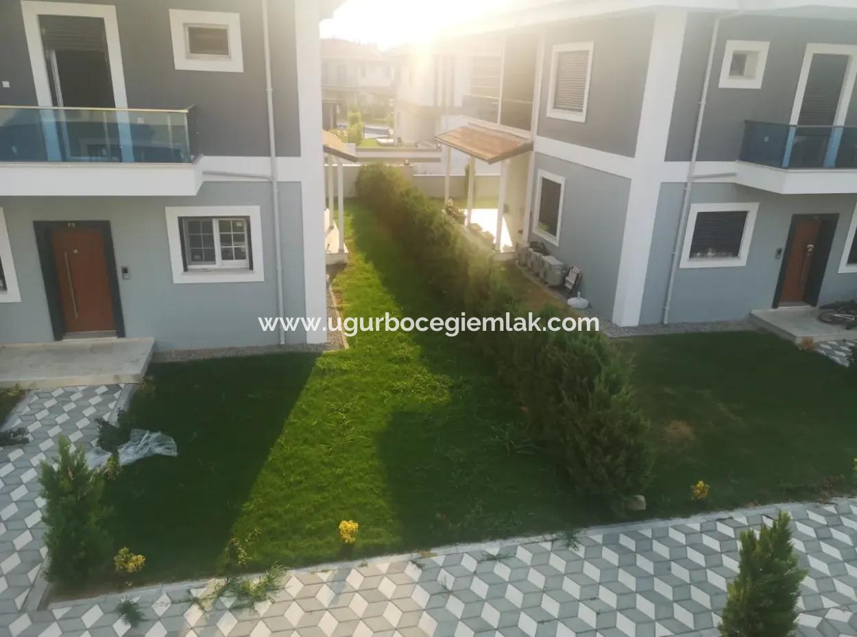 Villa Zum Verkauf In Dalaman Angrenzenden Null