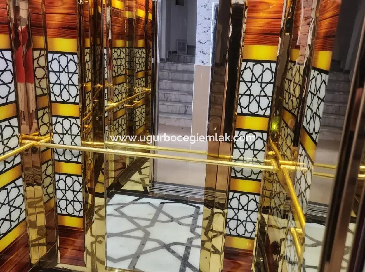 Dach-Duplex Zum Verkauf Im Zentrum Von Dalaman