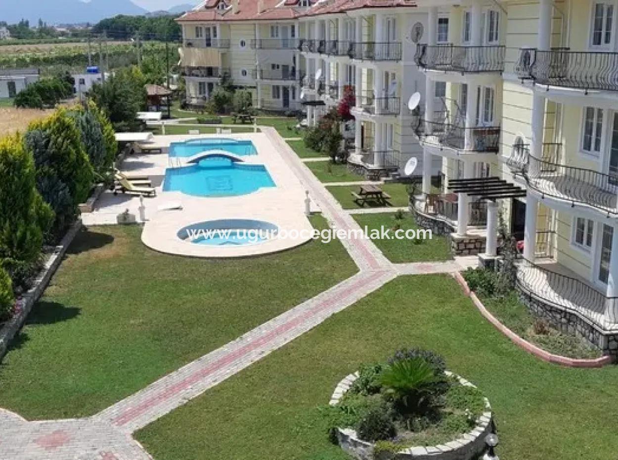 Dach-Duplex In Einem Komplex Im Viertel Dalaman Altintas