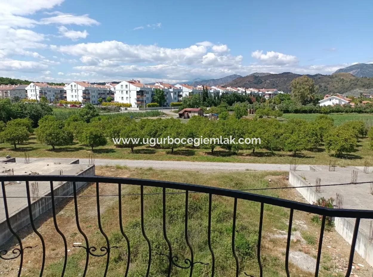 Dach-Duplex In Einem Komplex Im Viertel Dalaman Altintas