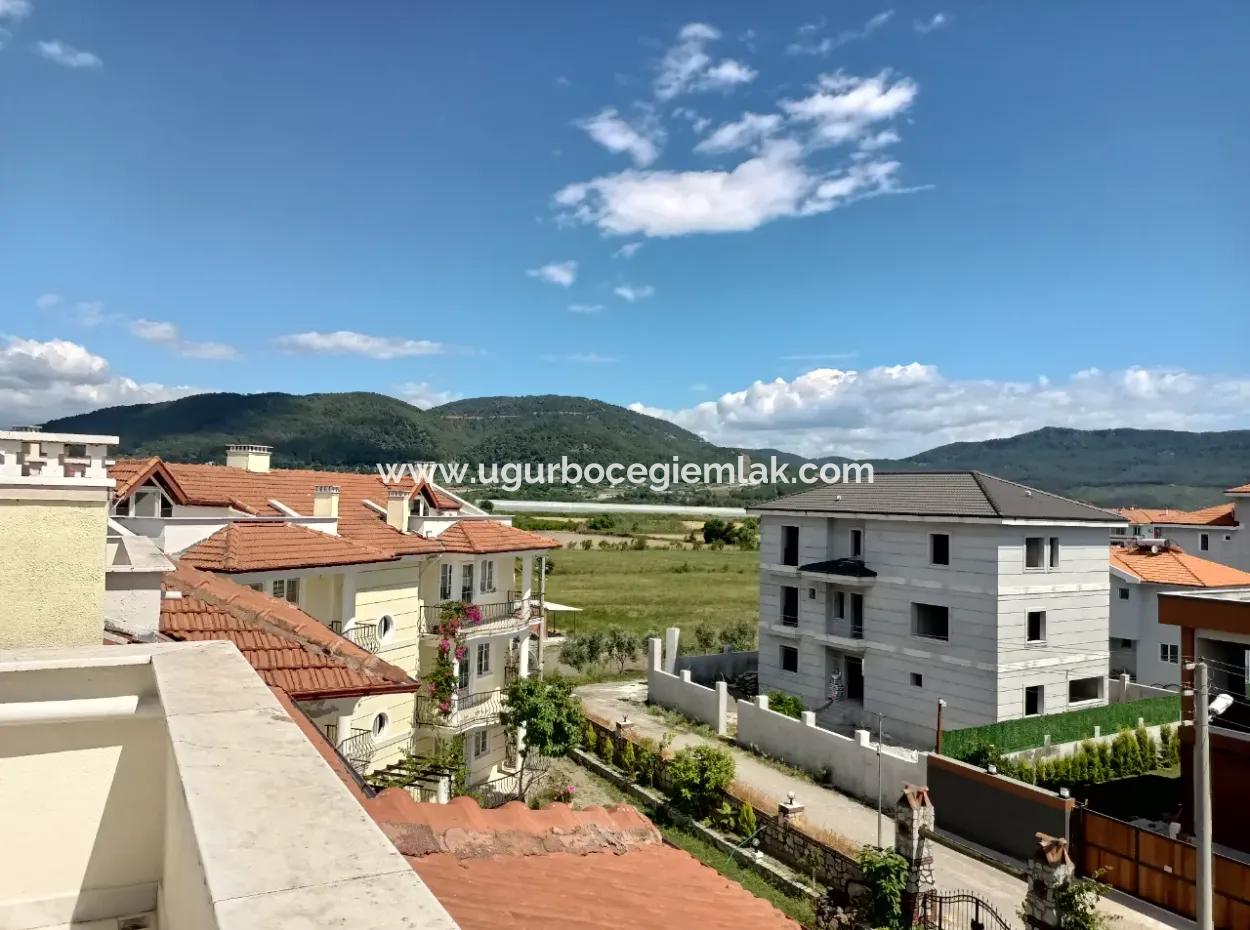 Dach-Duplex In Einem Komplex Im Viertel Dalaman Altintas