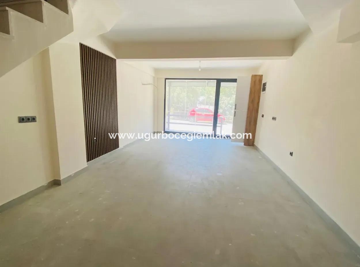 Riesiges Angebot In Der Residenz Zum Verkauf 2 1 Duplex