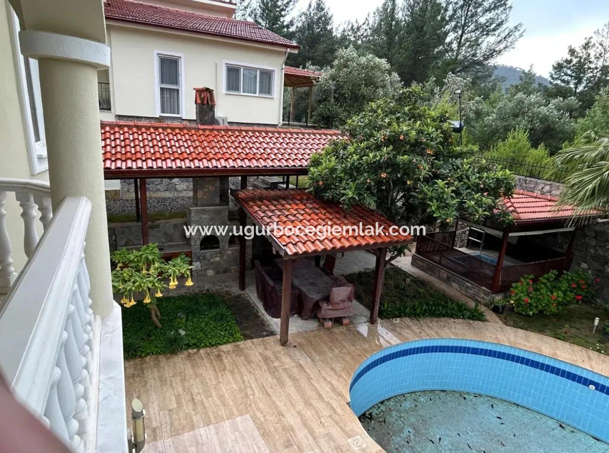 2 Villen Zum Verkauf Auf Einem 1500M2 Grossen Grundstück In Akkaya