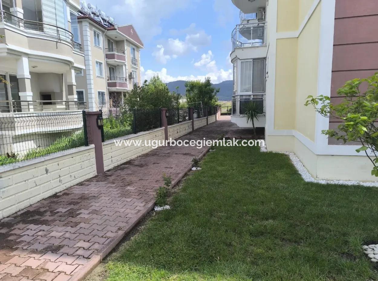 Dalaman Merkez Mah. 3 1 Wohnung Zu Verkaufen In Einem Komplex Mit Pool