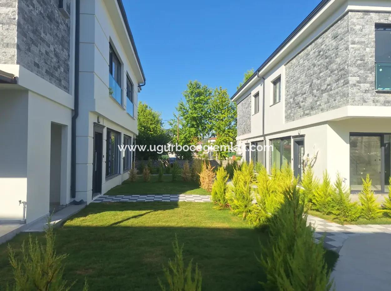 3 1 Luxuriöse Zweibettvilla Auf Dem Gelände In Karaçali