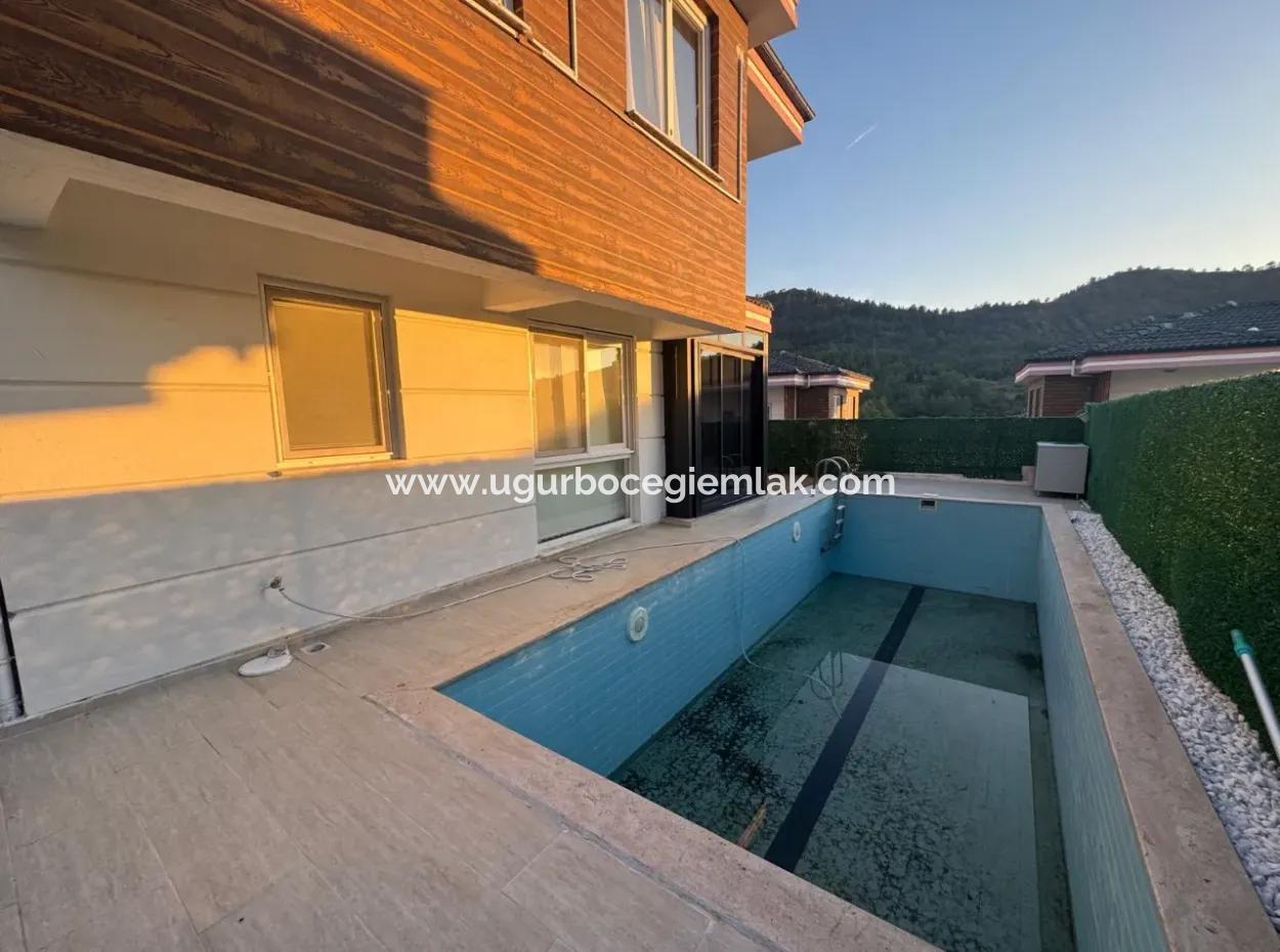 Möblierte 3 1 Villas Mit Freistehendem Pool