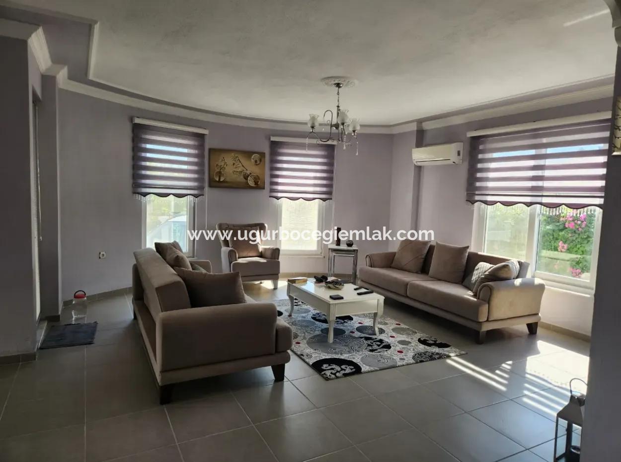 Dalaman Hurriyet Mah. Freistehende Villa Zum Verkauf Steht