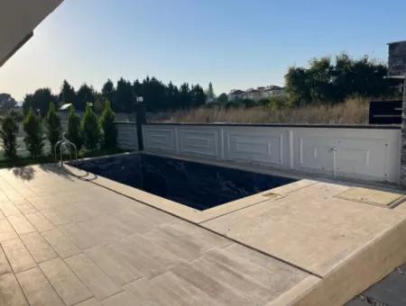 Freistehendes 4 1 Villa Zu Verkaufen In Karaçali