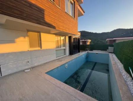 Möblierte 3 1 Villas Mit Freistehendem Pool