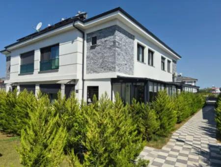 Dalaman Karaçali Mah. 3 1 Villen Zum Verkauf Auf Dem Gelände