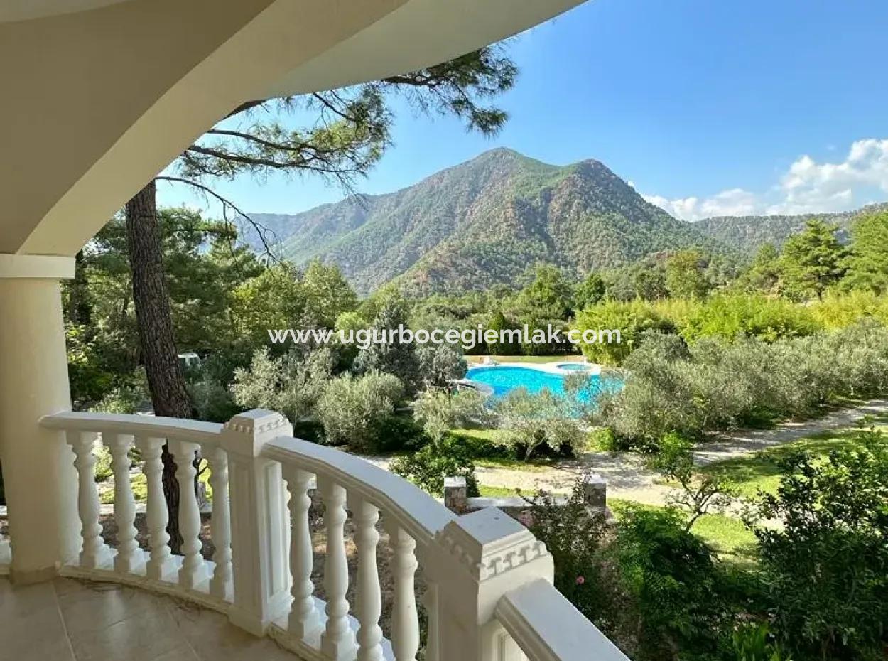 Akkaya, Lakestone Villas - 4 Bed Furnished Villa