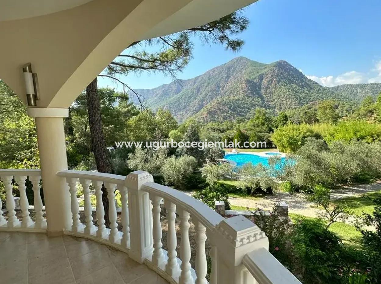 Akkaya, Lakestone Villas - 4 Bed Furnished Villa