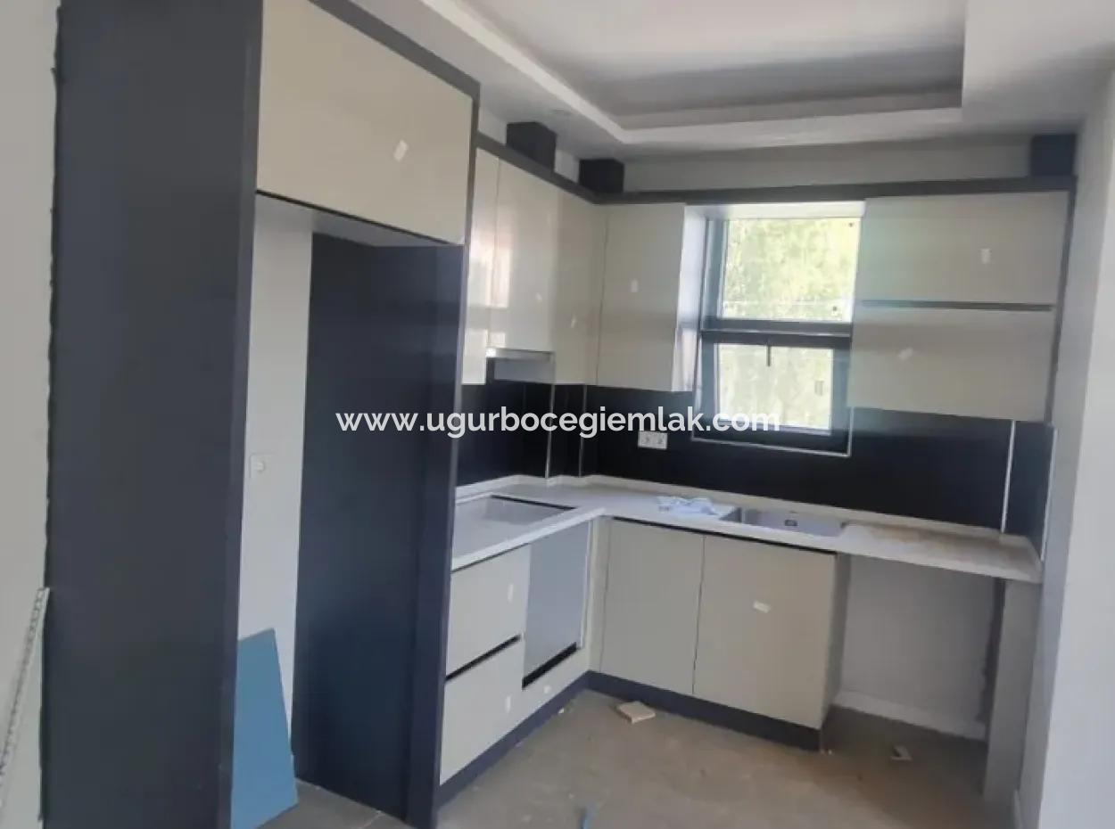 Huge Opportunity Not To Be Missed!! 2 1 Apartments