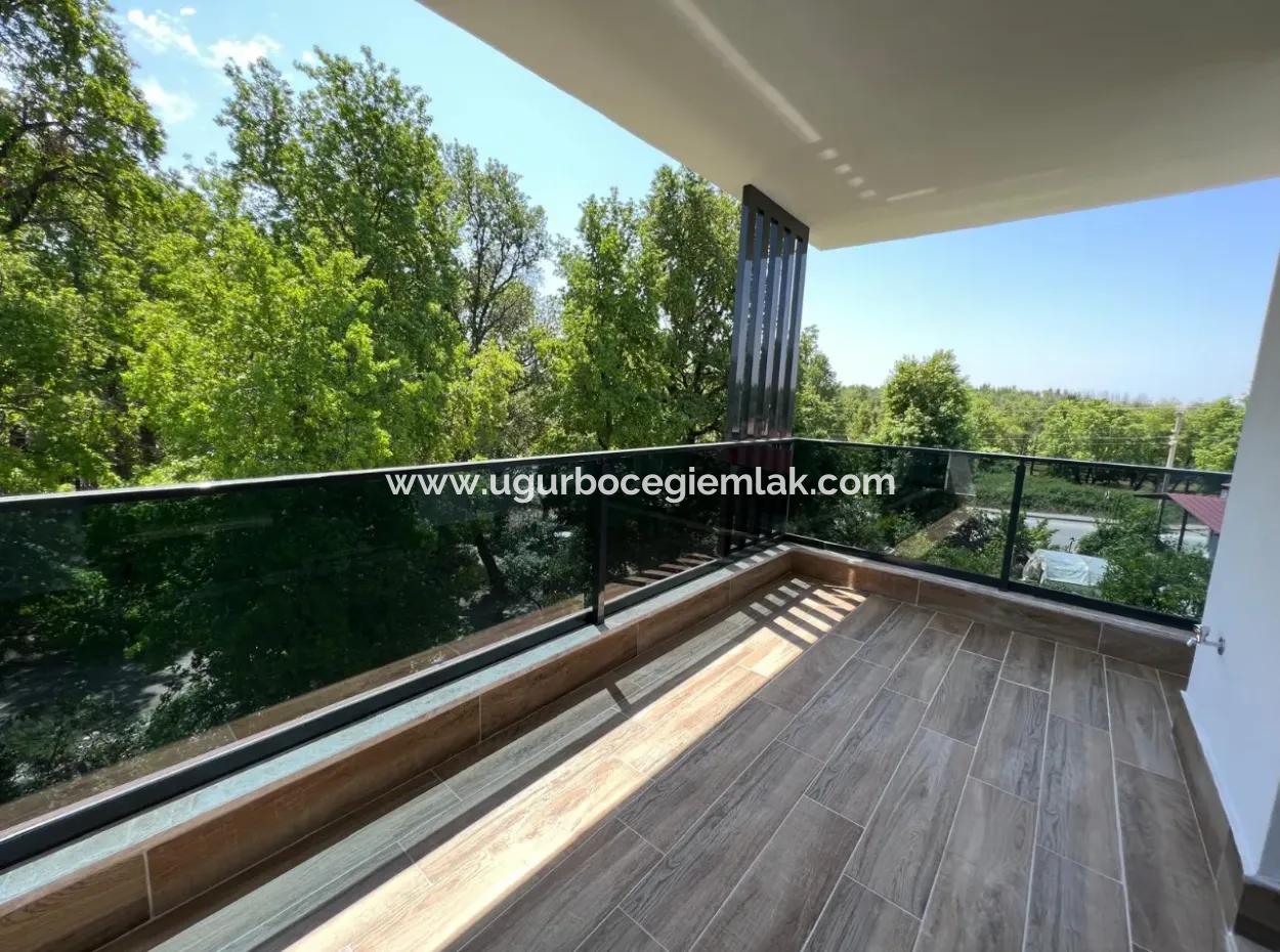 Inside The Altins. 3 1 Satilik Daire