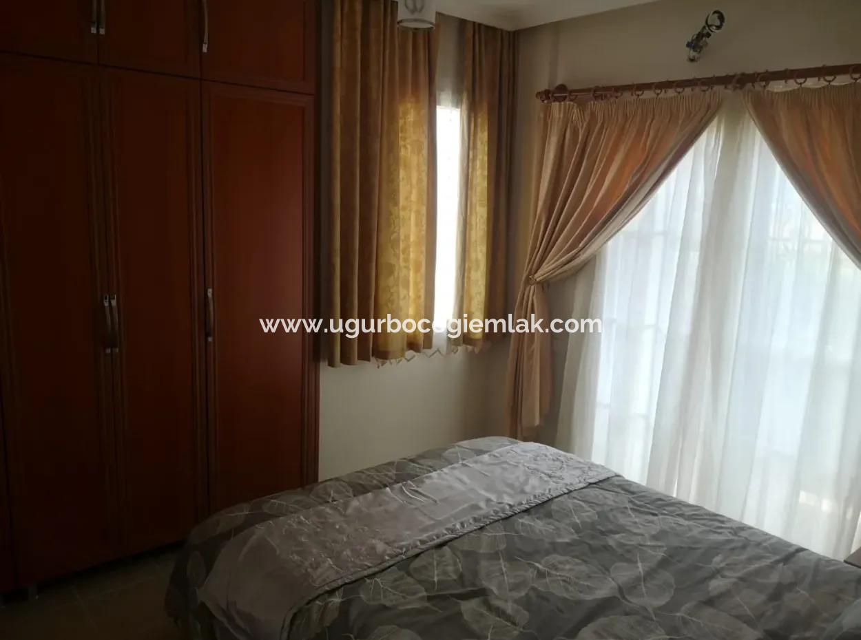 Dalaman Altıntas'da Havuzlu Eşyalı Villa