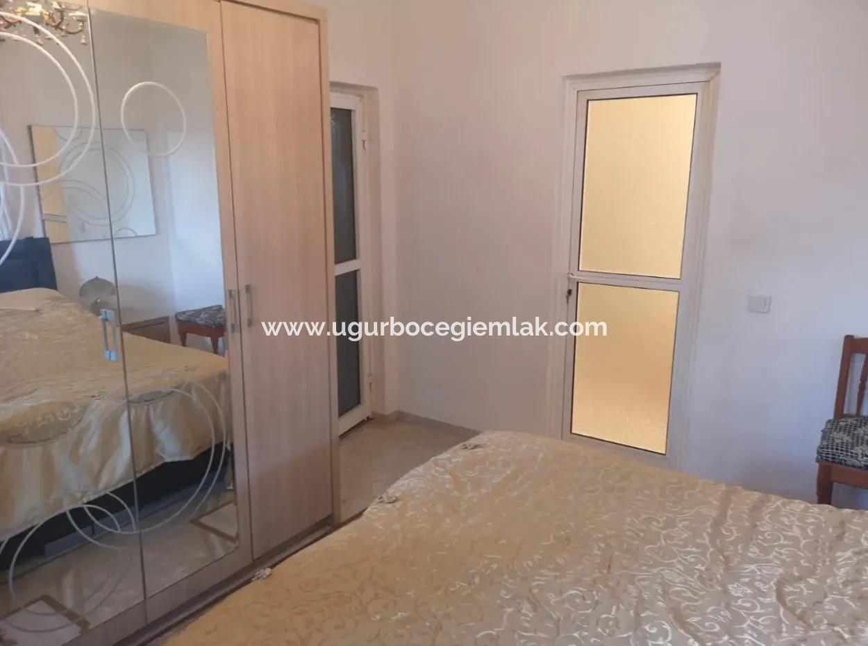 Karaçalı Mahallesinde Yarı Dubleks Villa Satılık