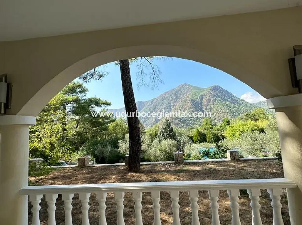 Dalaman Akkaya Da 4+1 Eşyalı Satılık Villa