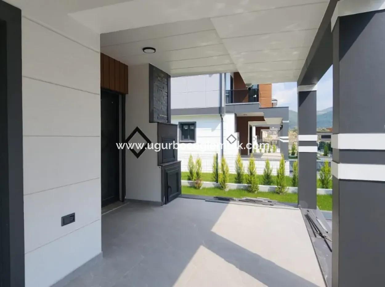 Dalaman  Söğütlüyurt Mevkiinde Eşsiz Peyzajıla 3+1 Villa