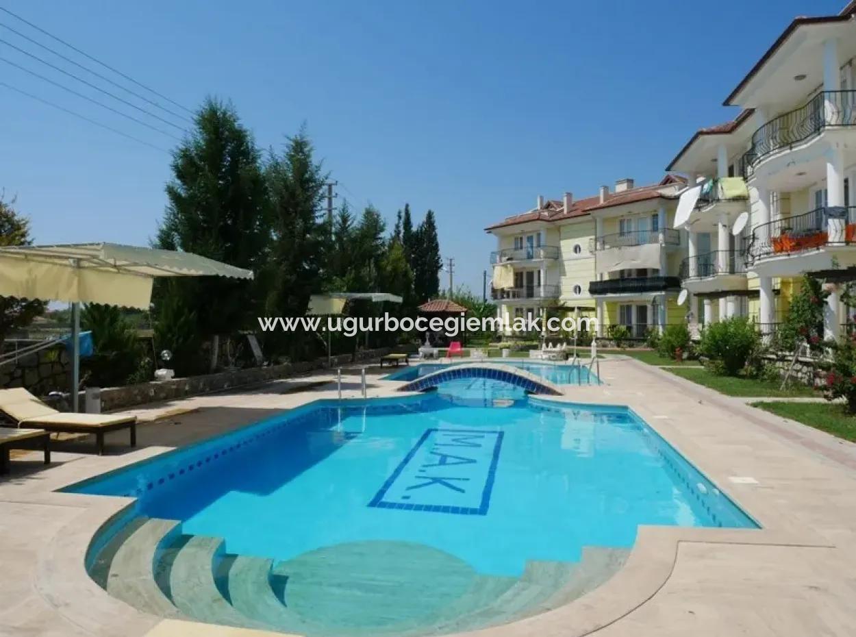 Dalaman Altıntas Mahallesinde Site İçerisinde Çatı Dubleks