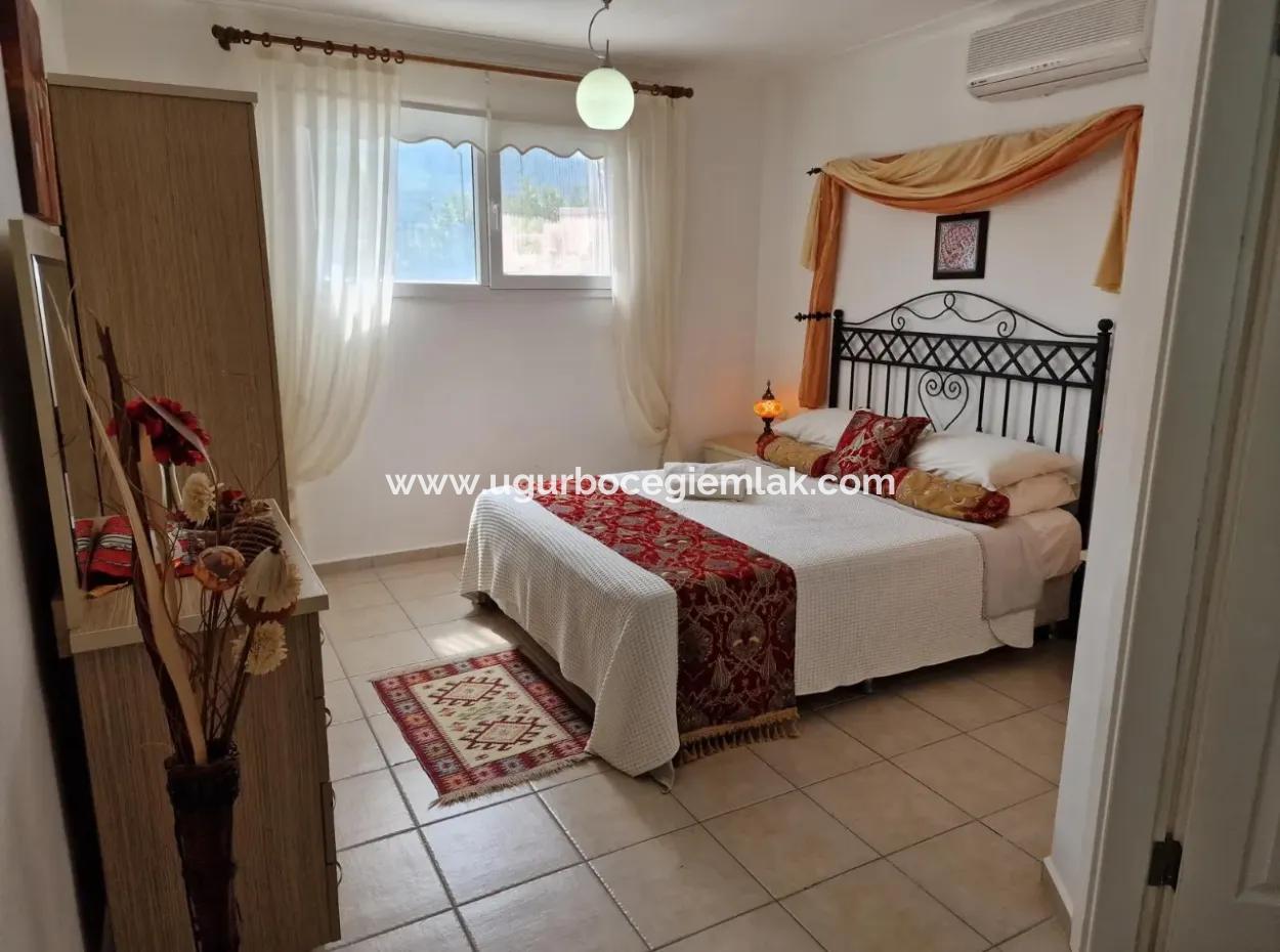 Göcek'te Site İçerisin De 4+1 Satılık Villa