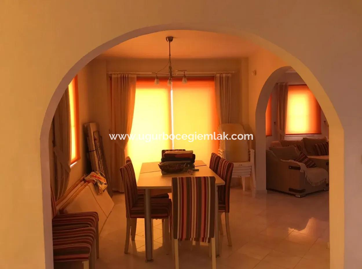 Gürköy Mevkiin De  Tasarım Harikası 3+1 Satılık Villa