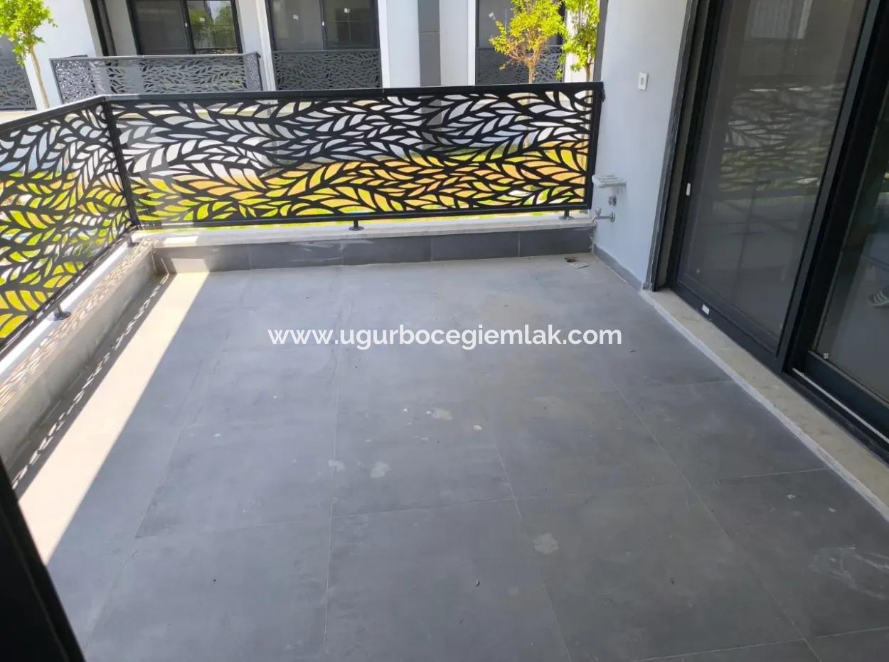 Kaçmaz Fırsat !! Ortaca Bahçelievler Mah. Site İçerisinde Havuzlu Lüks 2+1 Daireler