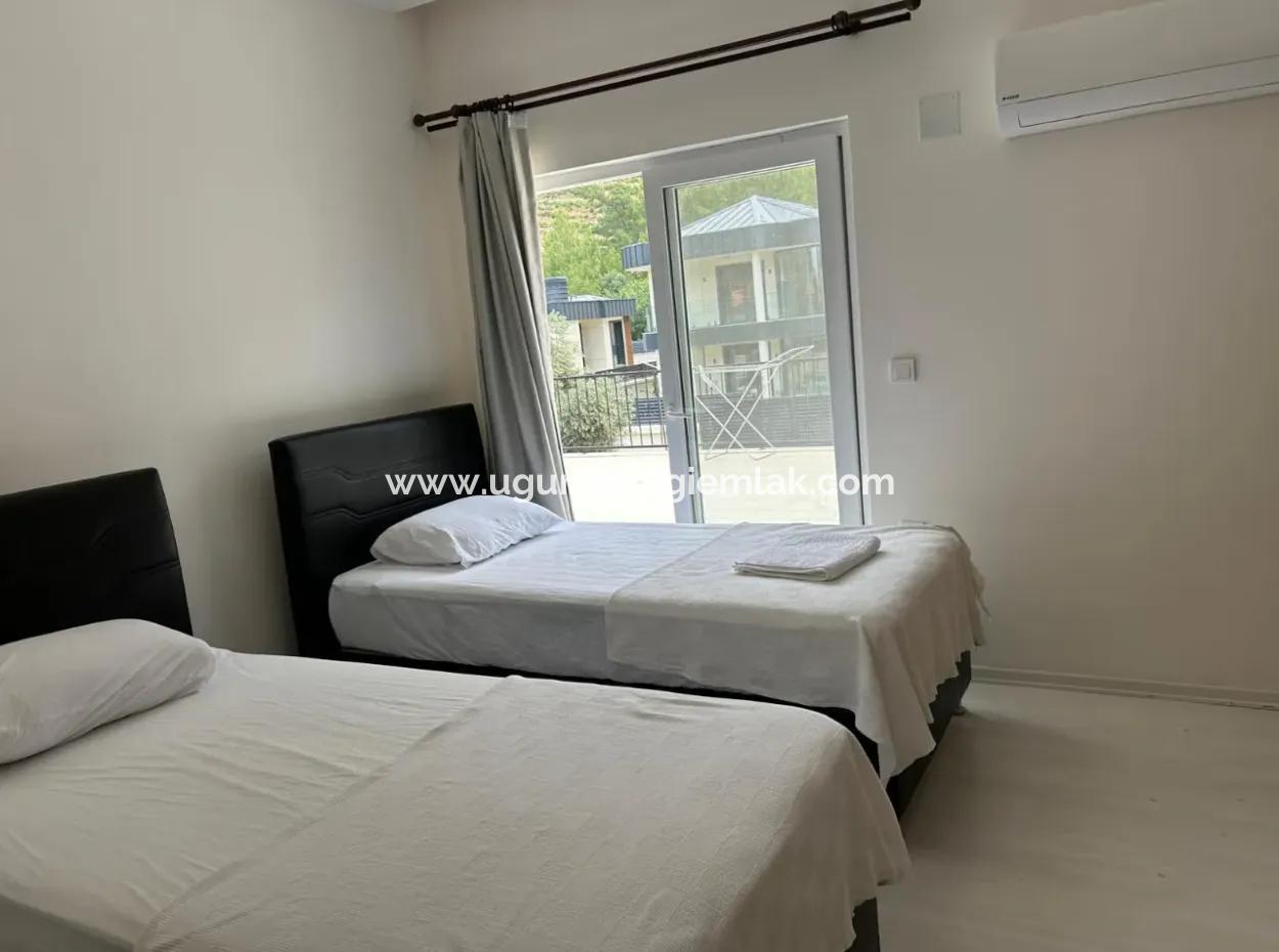 Akkayada 1500M2 Arsanın İçerisinde 2 Adet Satılık Villalar