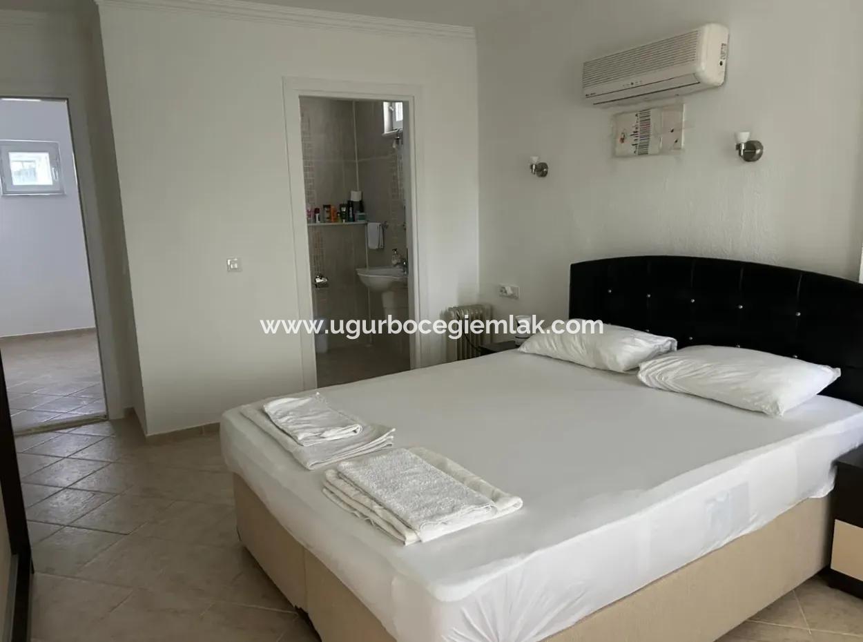 Akkayada 1500M2 Arsanın İçerisinde 2 Adet Satılık Villalar