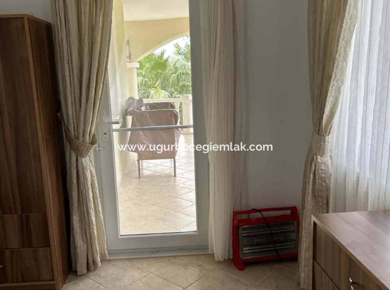 Akkayada 1500M2 Arsanın İçerisinde 2 Adet Satılık Villalar