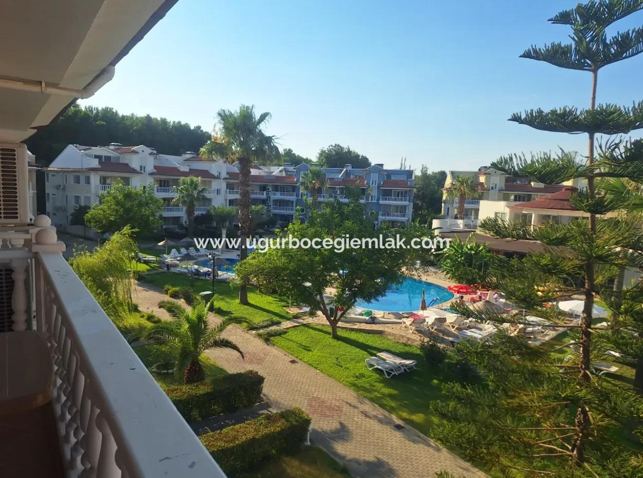 Botanik Garden Sitesinde 3+1 Satılık Çatı Dubleksi