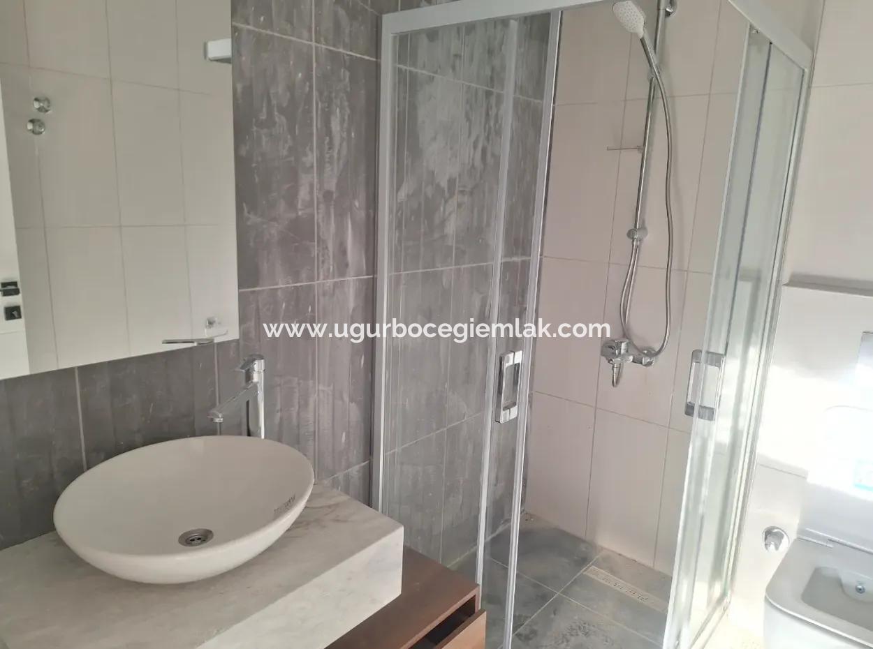 Karaçalı Da Site İçerisinde 3+1 Lüks İkiz Villa