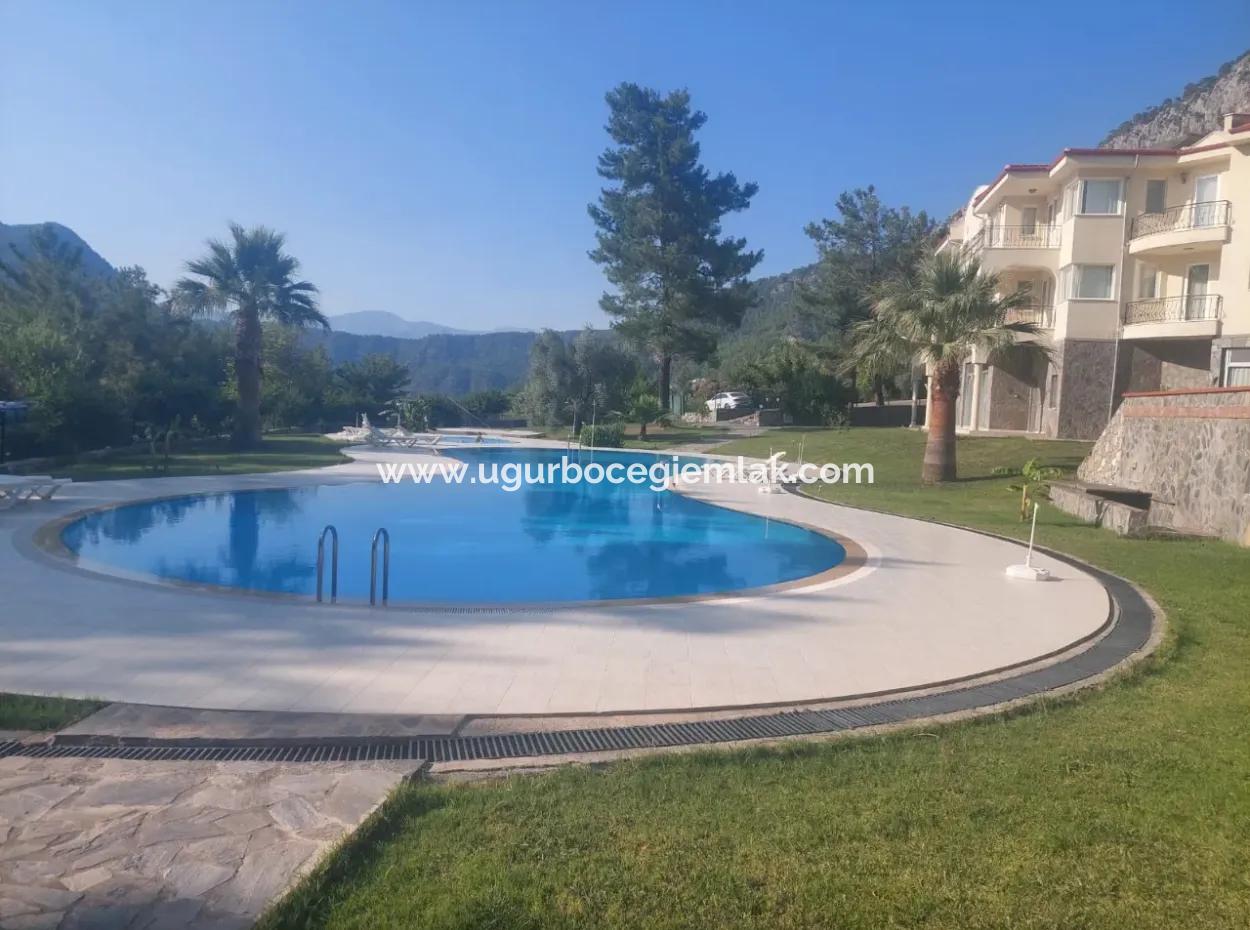 Etkileyici Manzarasıyla Akkaya Da Satılık 3+1 İkizvilla