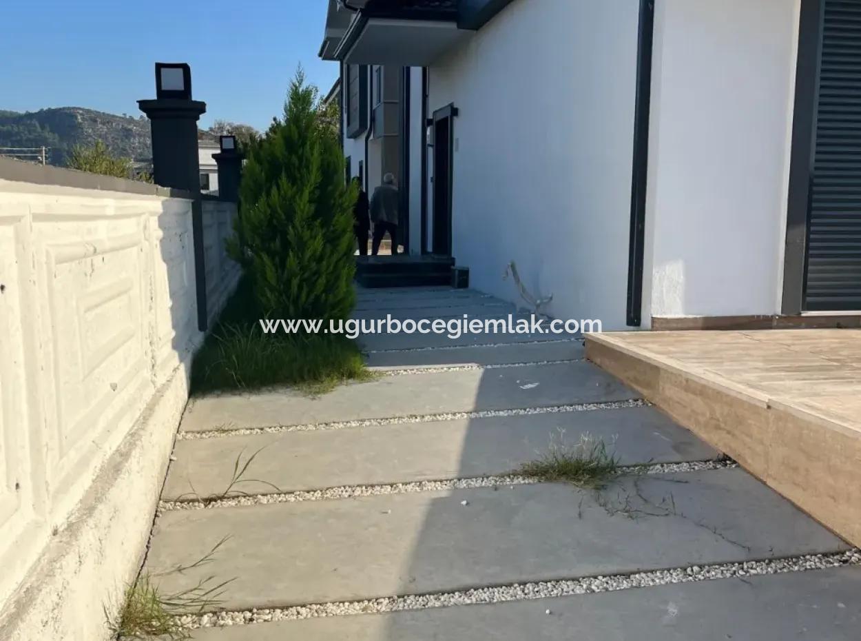 Dalaman Karaçalı Da Oturuma Hazır Satılık İkiz Villalar