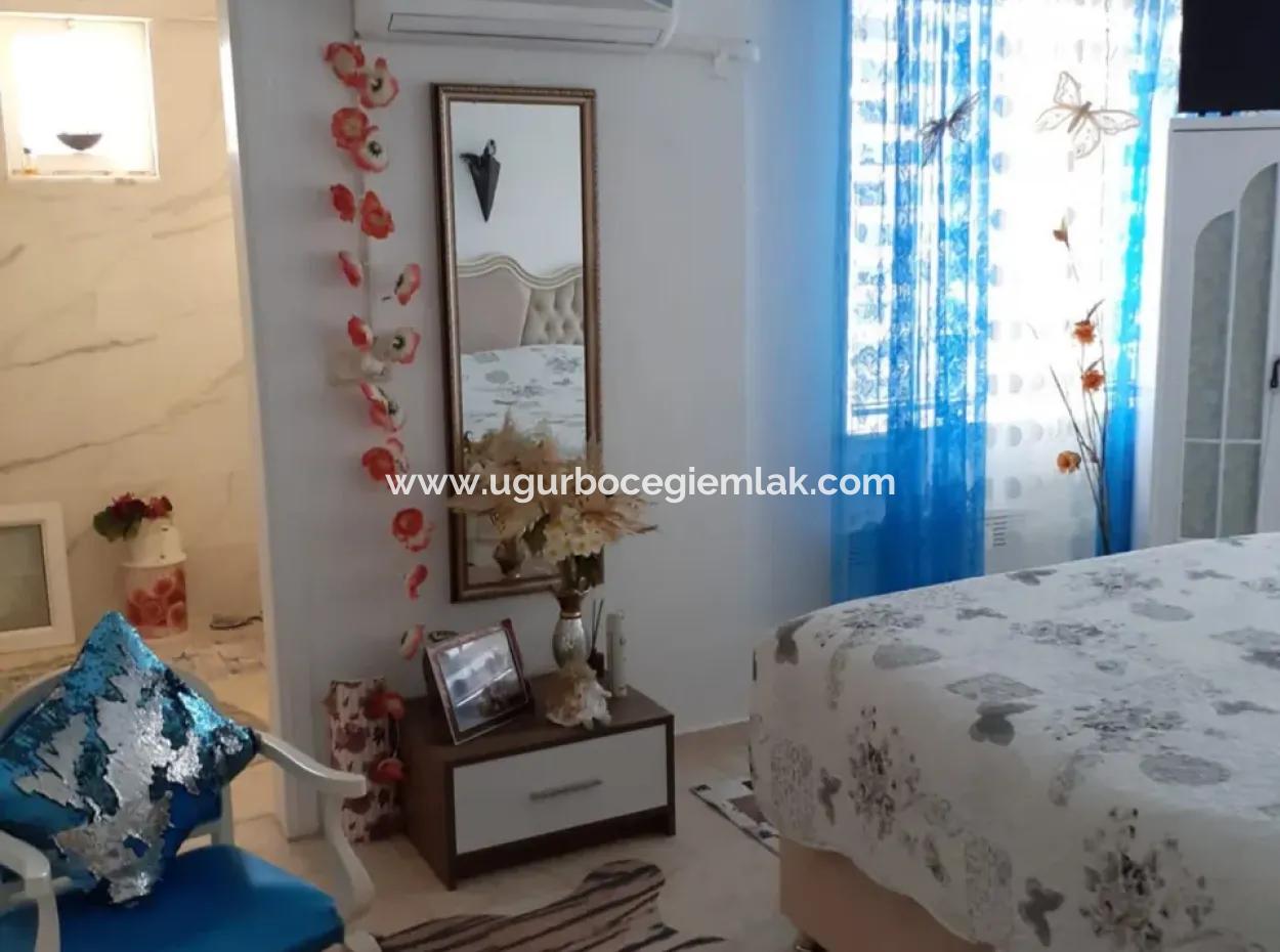 Dalaman Günlüklü Sitesin De Havuzlu Satılık Daire