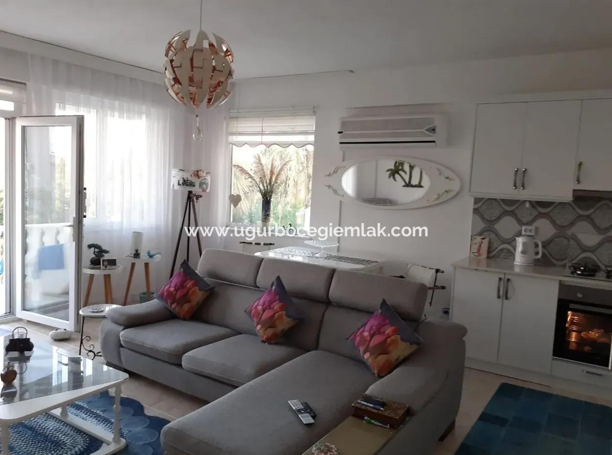 Dalaman Günlüklü Sitesin De Havuzlu Satılık Daire