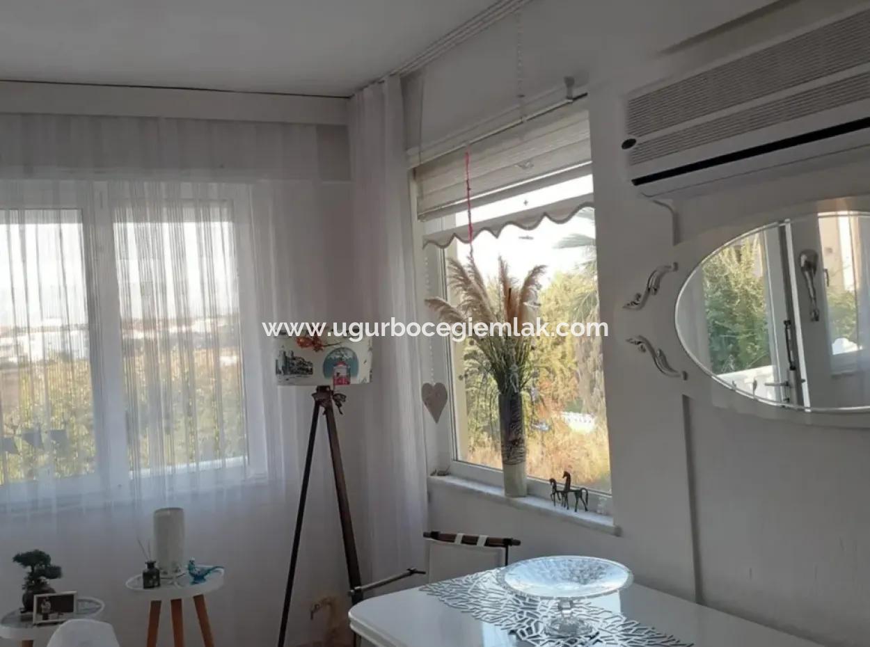 Dalaman Günlüklü Sitesin De Havuzlu Satılık Daire