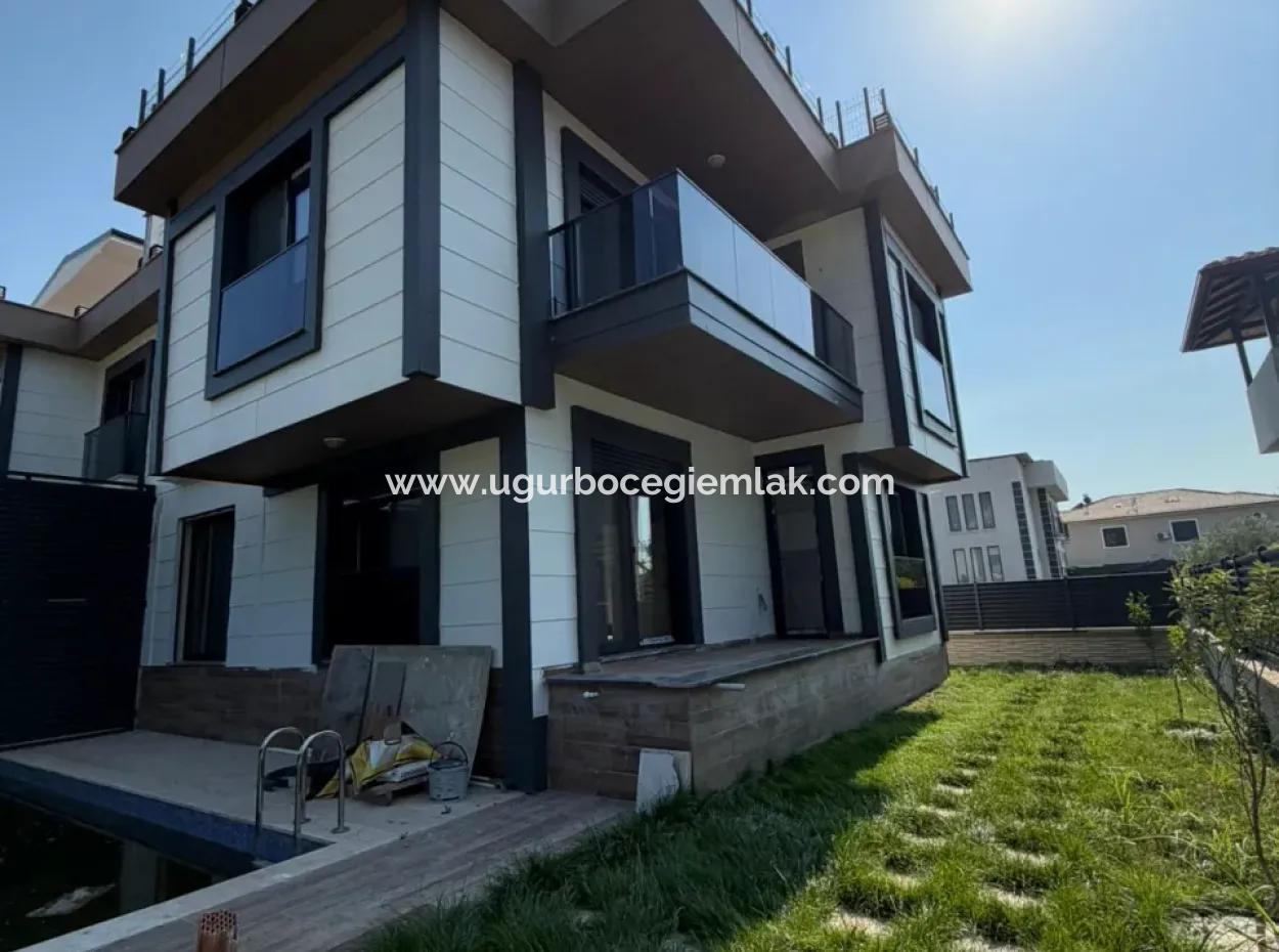 Dalaman Karaçalı Da Satılık 4+1 İkizvilla