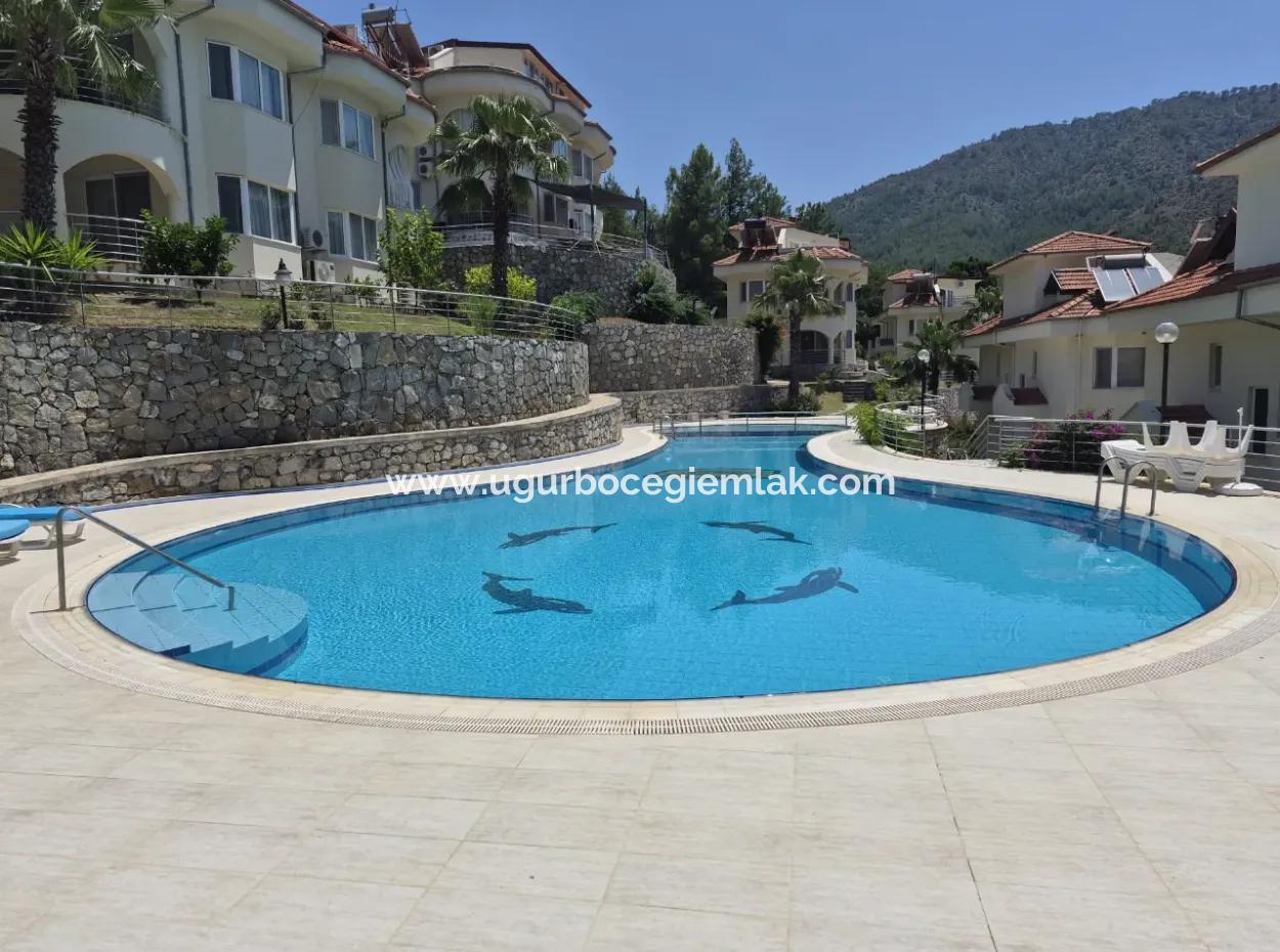 Dalaman Akkaya Vadisin De Doğa Huzurun Da Site İçerisin De 3+1 İkizsatılık Villa