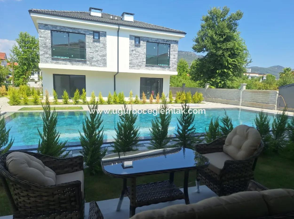 Dalaman Karaçalı Mah. Lüks Site İçerisinde Eşyalı 2+1 İkizvilla