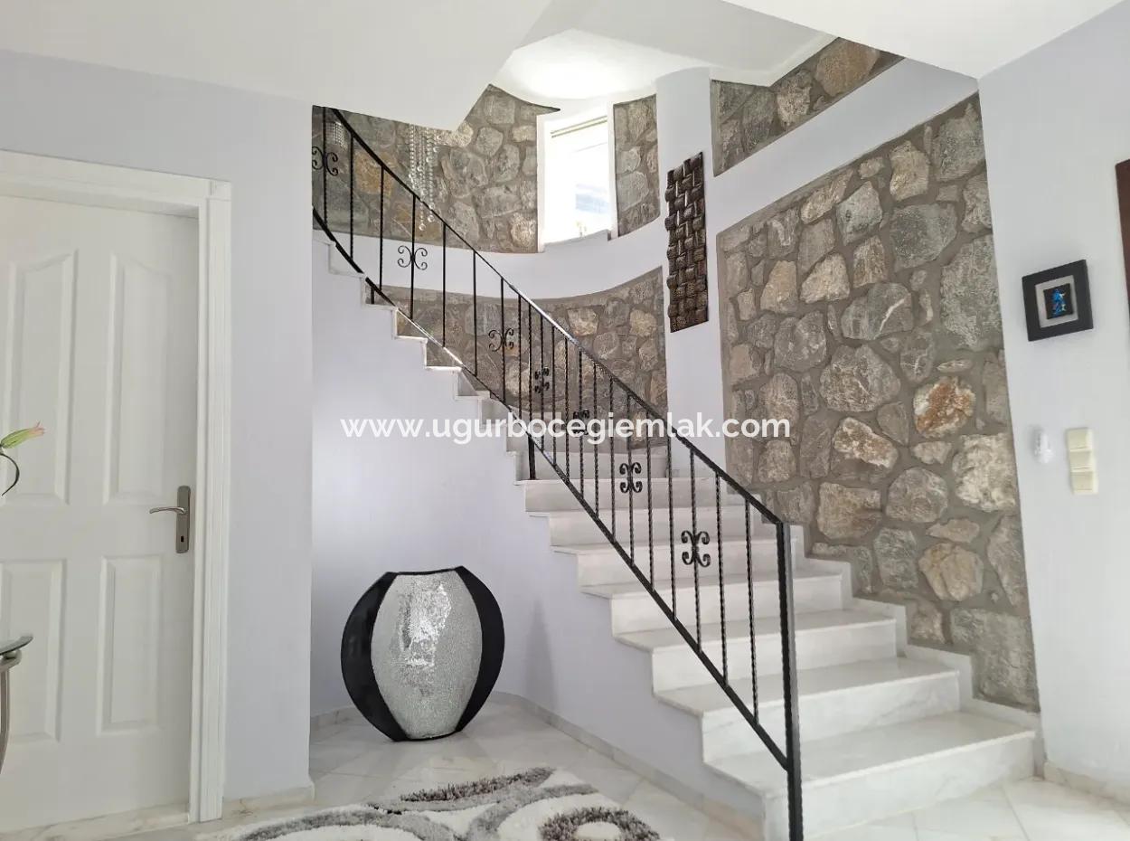 Dalaman, Akkaya Vadisi - Şık 4 Yataklı Villa