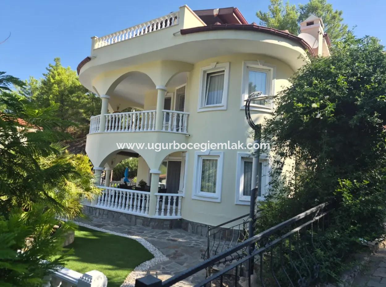 Dalaman, Akkaya Vadisi - Şık 4 Yataklı Villa