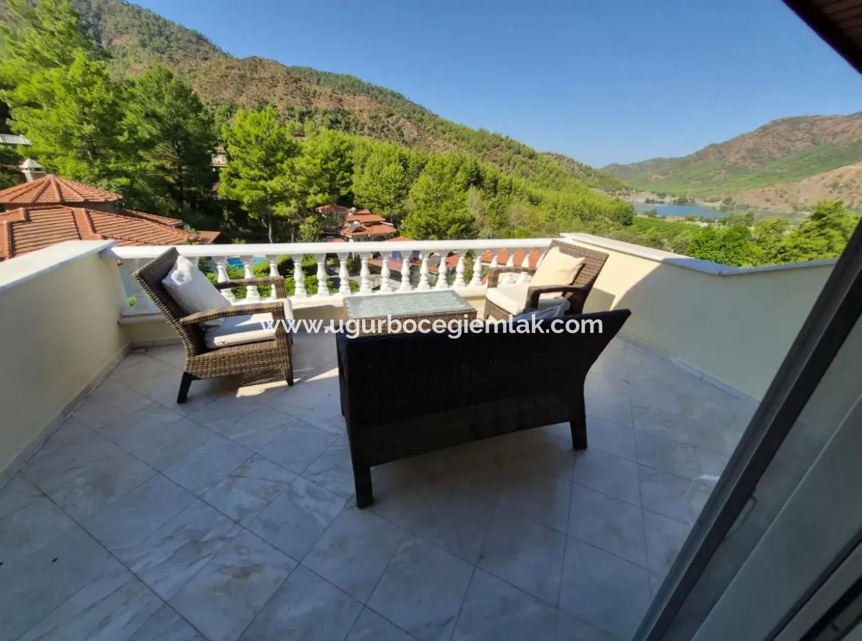 Dalaman, Akkaya Vadisi - Şık 4 Yataklı Villa