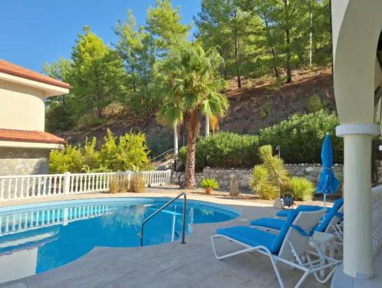 Dalaman, Akkaya Vadisi - Şık 4 Yataklı Villa