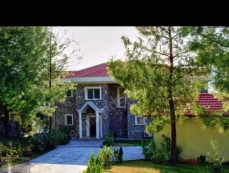 Dalaman, Akkaya - Göl Manzaralı Villa