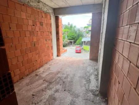 Dalaman Altıntas  Mahallesinde  İnşaattan  1+1 Satılık Daire