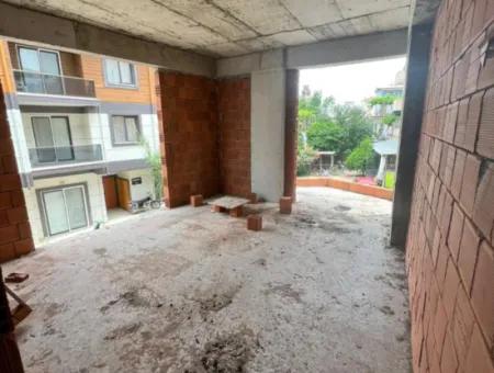 Dalaman Altıntas  Mahallesinde  İnşaattan  1+1 Satılık Daire