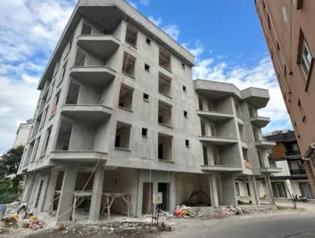 Dalaman Altıntas  Mahallesinde  İnşaattan  1+1 Satılık Daire