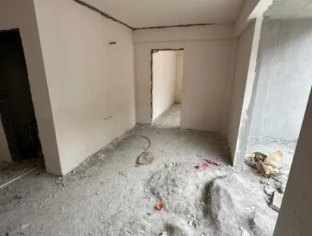 Dalaman Altıntas  Mahallesinde  İnşaattan  1+1 Satılık Daire