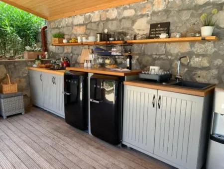 Dalaman, Akkaya Vadisi - Çarpıcı 4 Yatak Odalı Villa