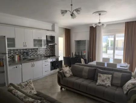 Havuzlu Site İçerisinde Satılık 3+1 Daire